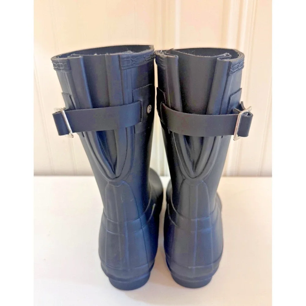 Hunter Rain Boots Womens Size 7 Black Rubber Mid‎ Calf Waterproof Logo Buckle